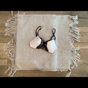 Victoria’s Secret BOMBSHELL